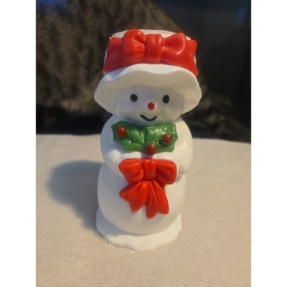 Avon SNOWMAN Christmas Bayberry Fragrance Candle Mrs. Snowlight 5 1/4" Vintage